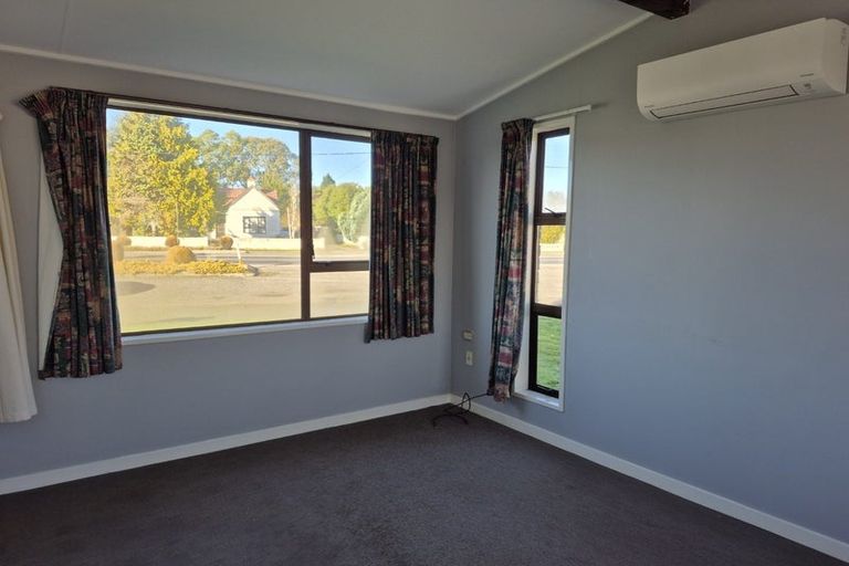 Photo of property in 1-12/71 Main Street, Mataura, 9712