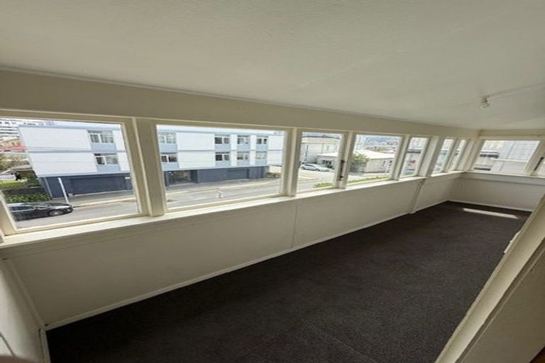 Photo of property in 1/27 Brougham Street, Mount Victoria, Wellington, 6011