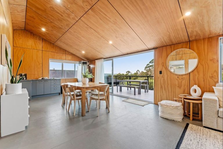 Photo of property in 113 Takatu Road, Tawharanui Peninsula, Warkworth, 0986