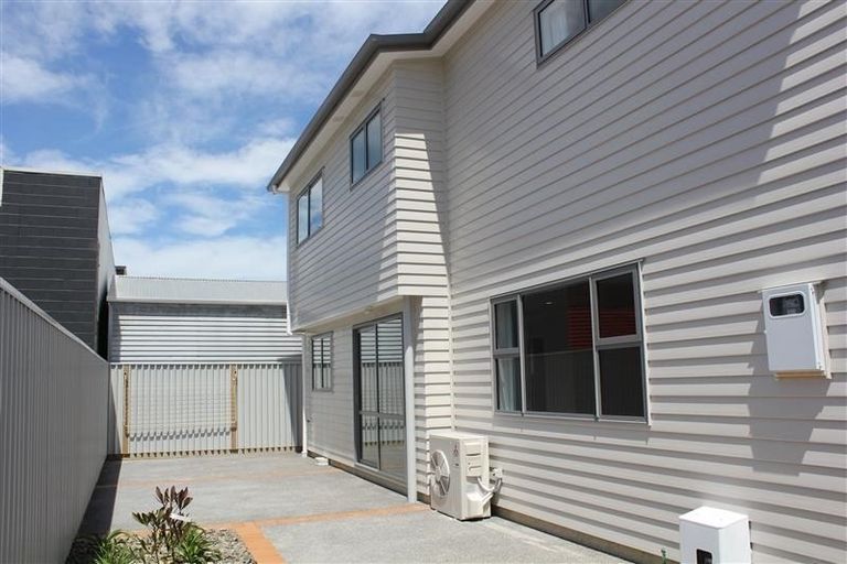 Photo of property in 28 Latimer Way, Petone, Lower Hutt, 5012