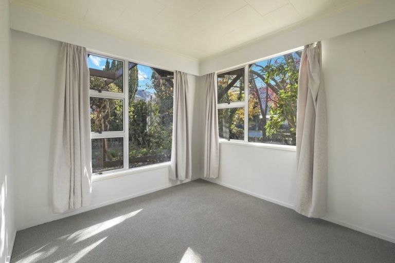 Photo of property in 2 Fox's Terrace, Arrowtown, 9302