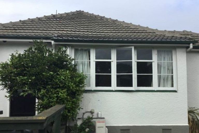 Photo of property in 11 Huia Street, Riccarton, Christchurch, 8041