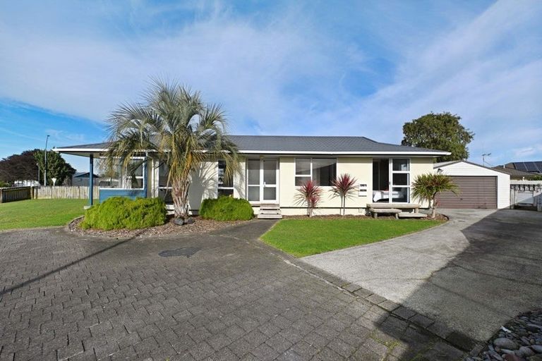 Photo of property in 67 Sandwich Road, St Andrews, Hamilton, 3200