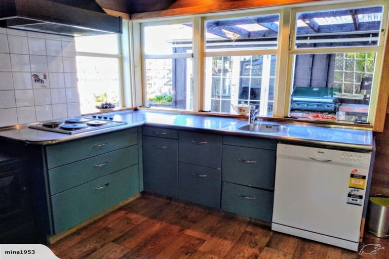 Photo of property in 24 Richmond Street, Petone, Lower Hutt, 5012