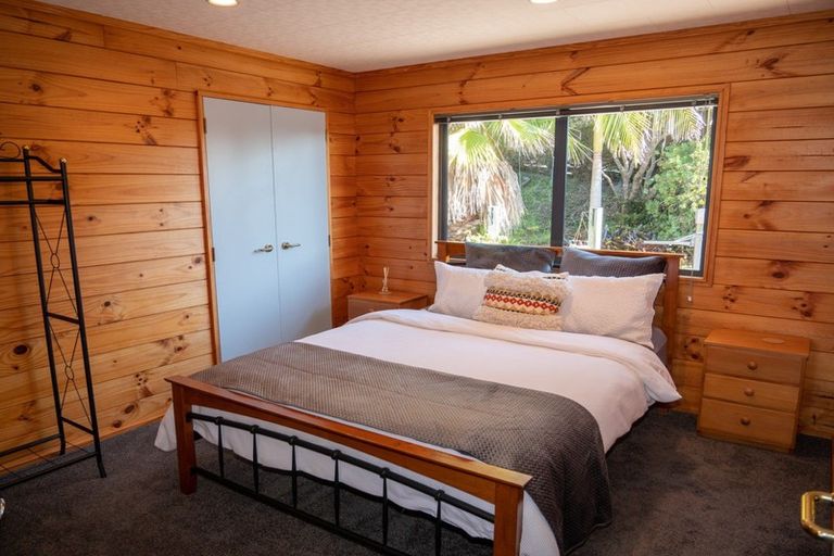 Photo of property in 33 Cable Bay Block Road, Cable Bay, 0420