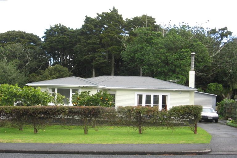 Photo of property in 7 Hillcrest Grove, Hillpark, Auckland, 2102
