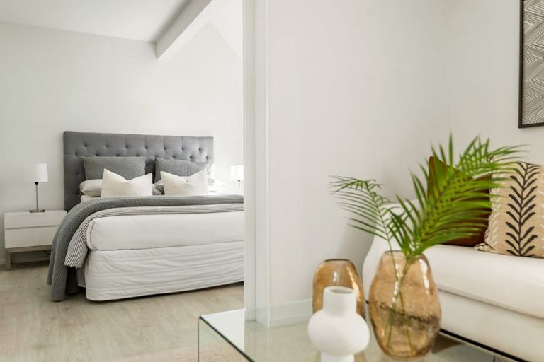 Photo of property in 72 Eversleigh Road, Belmont, Auckland, 0622