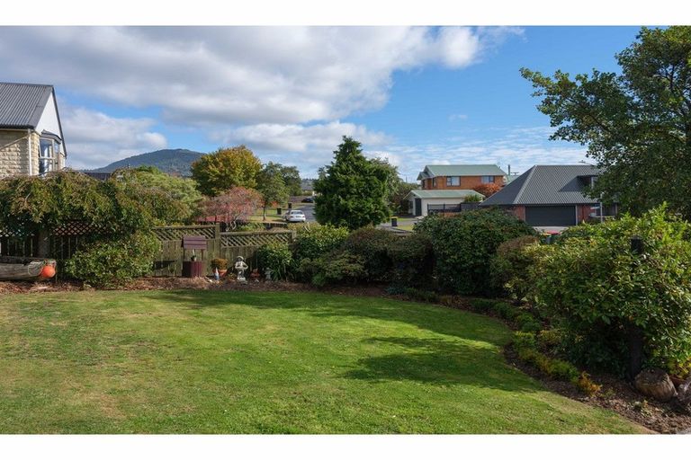 Photo of property in 26 Walton Park Avenue, Fairfield, Dunedin, 9018