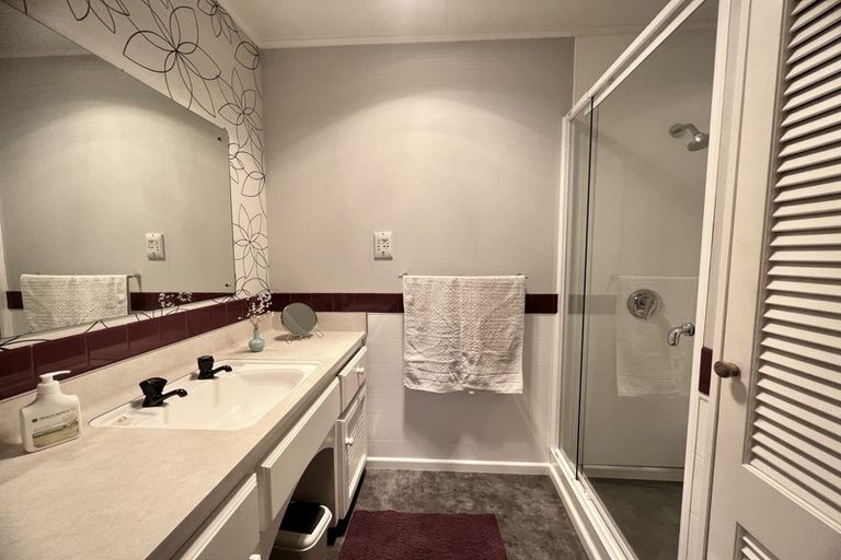 Photo of property in 140 Princes Street, Strathern, Invercargill, 9812