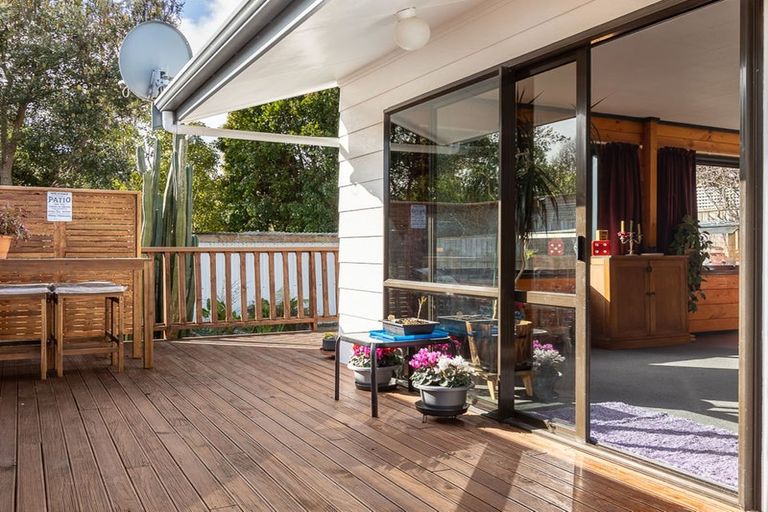 Photo of property in 27 Puriri Road, Waikanae, 5036