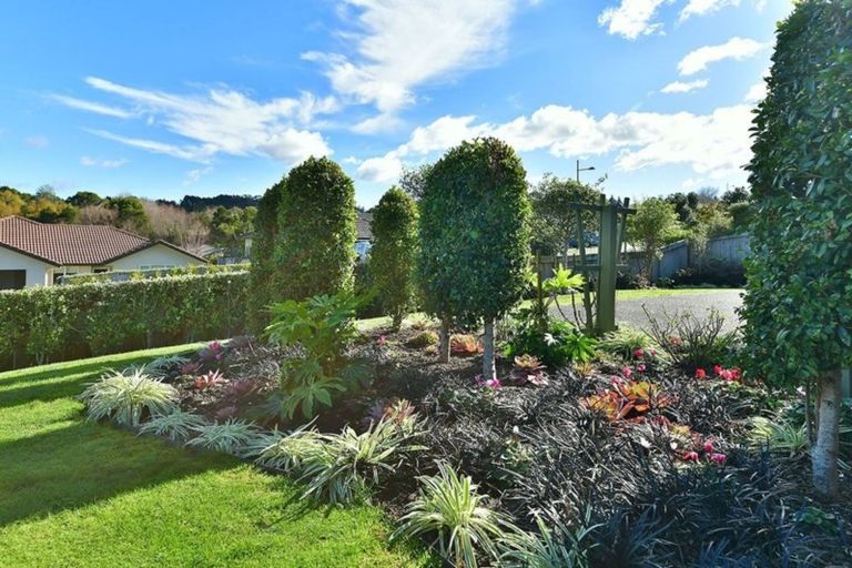 Photo of property in 1 Hewson Drive, Snells Beach, 0920