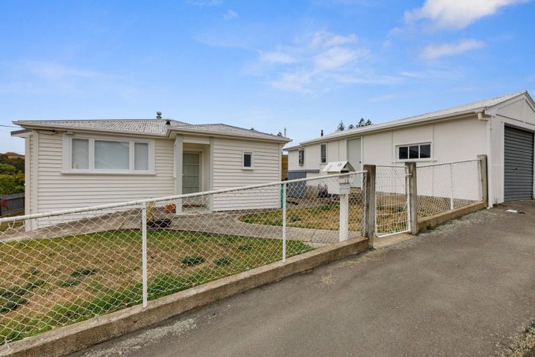Photo of property in 13 Solway Street, Holmes Hill, Oamaru, 9401