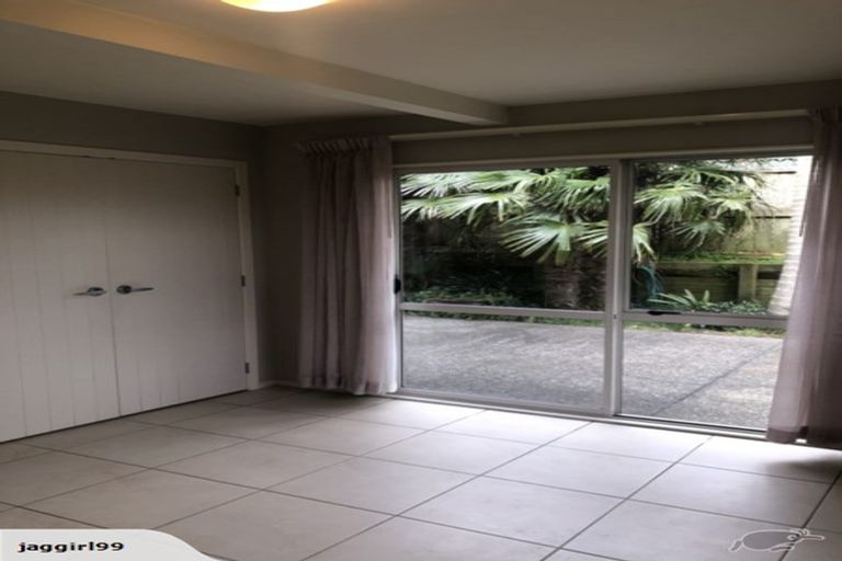 Photo of property in 3/4a Corrella Road, Belmont, Auckland, 0622