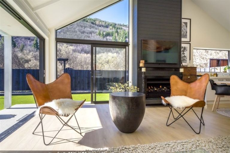 Photo of property in 27b Nairn Street, Arrowtown, 9302