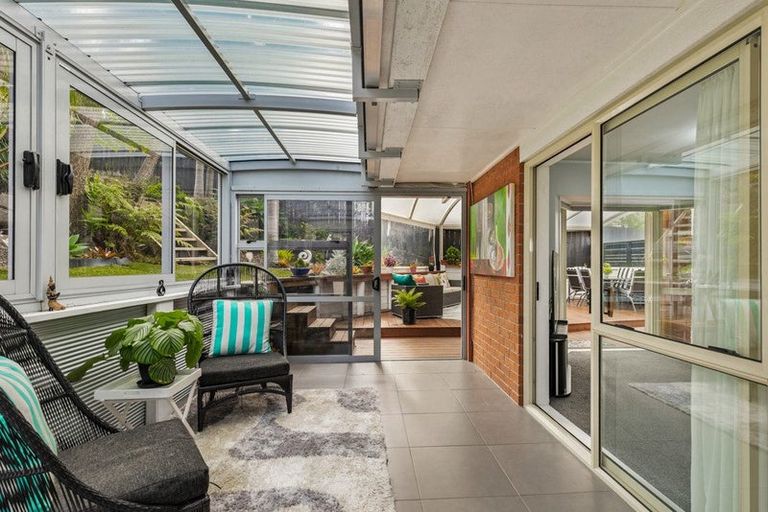 Photo of property in 24 Millstream Drive, Henderson, Auckland, 0610