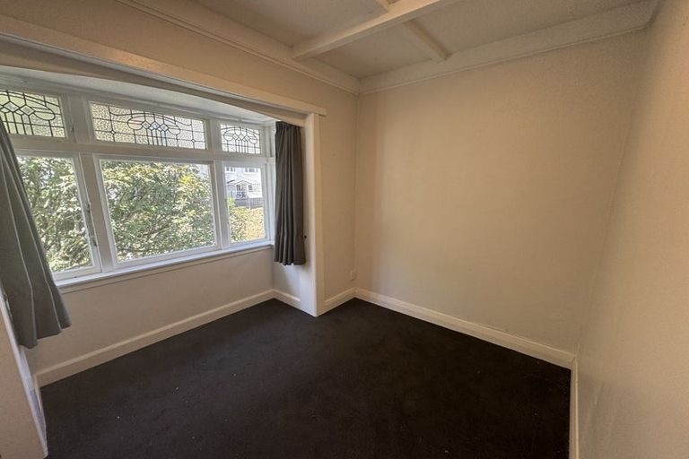 Photo of property in 35 Adams Terrace, Aro Valley, Wellington, 6021