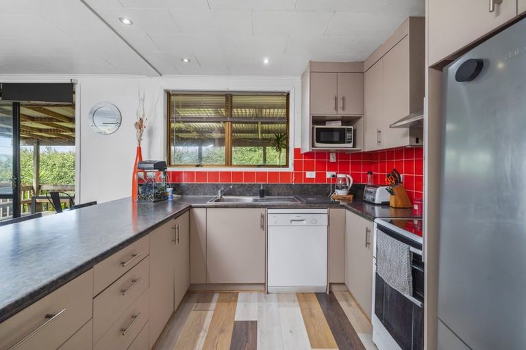 Photo of property in 2 Turner Drive, Western Heights, Rotorua, 3015