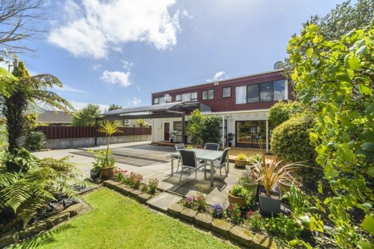 Photo of property in 16 Akaroa Avenue, Awapuni, Palmerston North, 4412