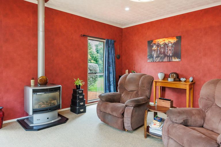 Photo of property in 34 Carter Crescent, Awapuni, Palmerston North, 4412