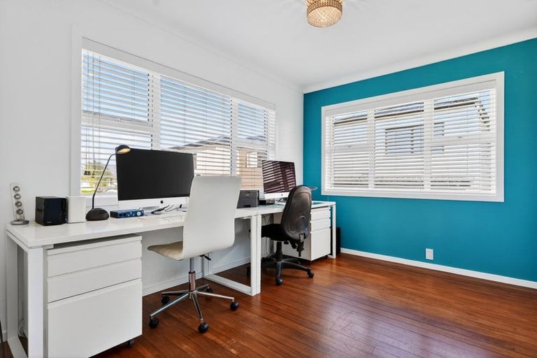 Photo of property in 2/41 Hastings Road, Mairangi Bay, Auckland, 0630