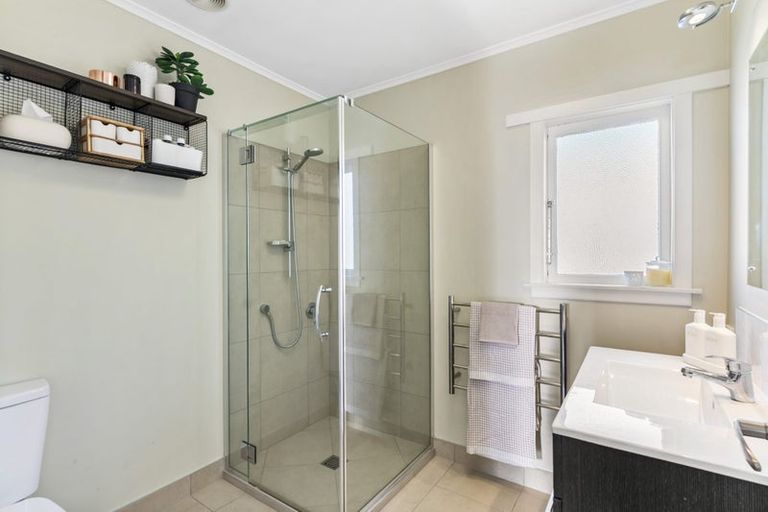 Photo of property in 7 Kenmure Avenue, Forrest Hill, Auckland, 0620