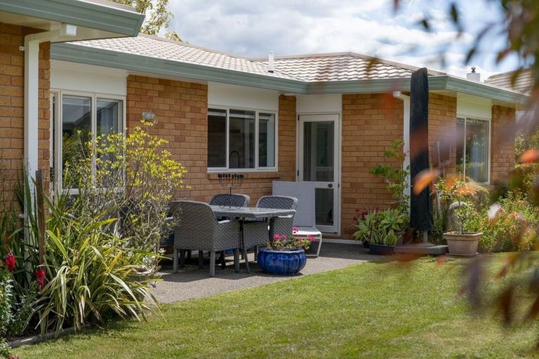Photo of property in 5 Links View Drive, Omokoroa, 3114