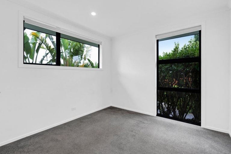Photo of property in 4/31 Links Drive, Waiwhakaiho, New Plymouth, 4312
