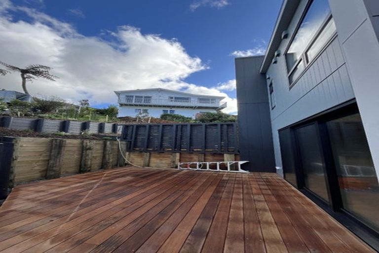 Photo of property in 123 Normandale Road, Normandale, Lower Hutt, 5010