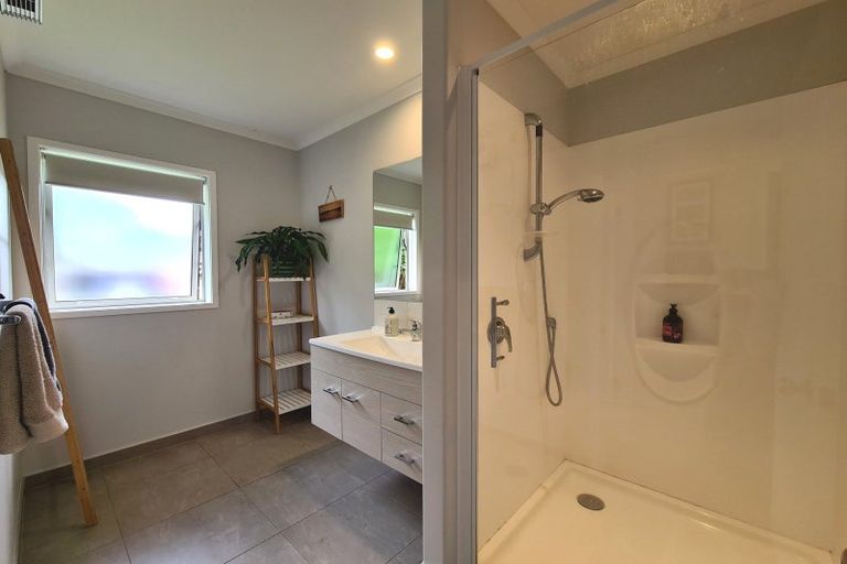 Photo of property in 37 Mary-ellen Place, Coromandel, 3506