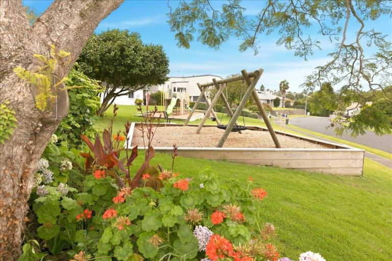 Photo of property in 49 Heron Avenue East, Matua, Tauranga, 3110