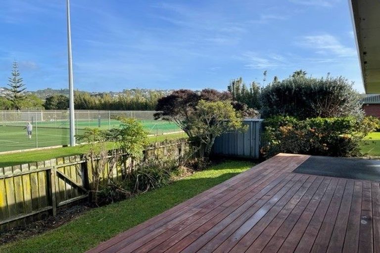 Photo of property in 2/218 Centreway Road, Orewa, 0931