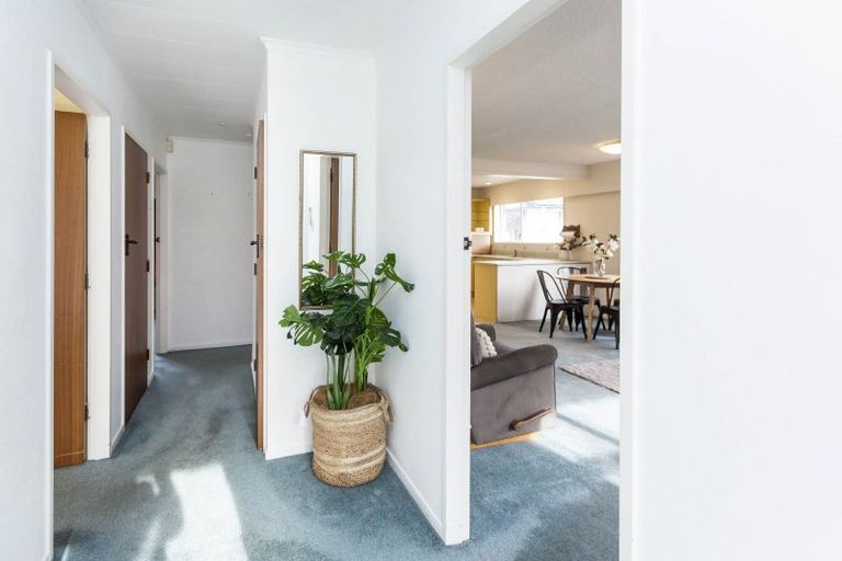 Photo of property in 41c Ludlam Crescent, Woburn, Lower Hutt, 5010