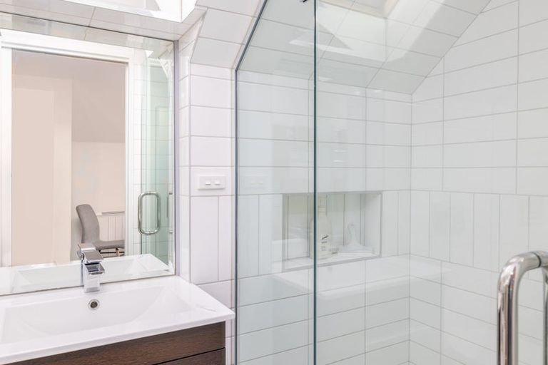 Photo of property in 2/16 Wakatu Avenue, Moncks Bay, Christchurch, 8081