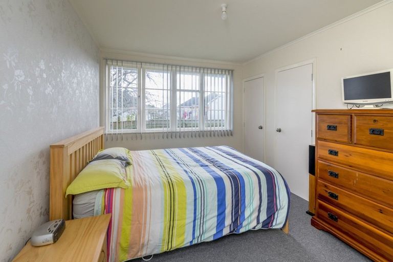 Photo of property in 18 Miro Street, Levin, 5510