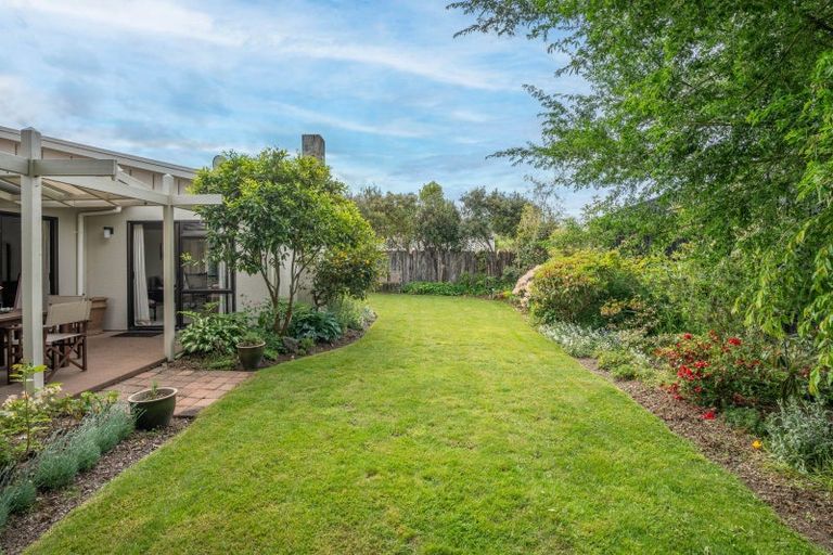 Photo of property in 1/5 Dorothy Drive, Acacia Bay, Taupo, 3330