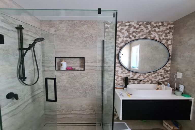 Photo of property in 84 Tabraham Crescent, Pyes Pa, Tauranga, 3112