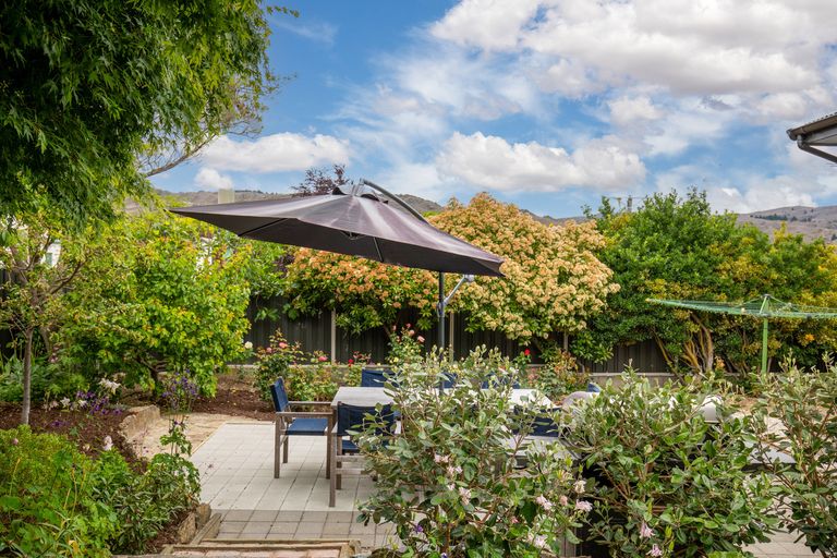 Photo of property in 2 Royal Terrace, Alexandra, 9320