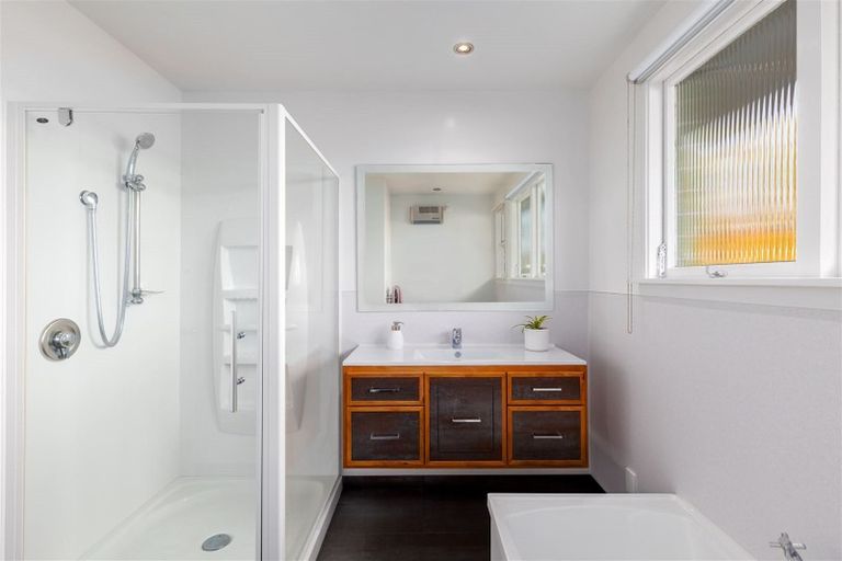 Photo of property in 16 Greenfield Place, Mairehau, Christchurch, 8052