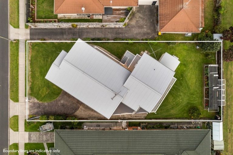 Photo of property in 220 Centreway Road, Orewa, 0931