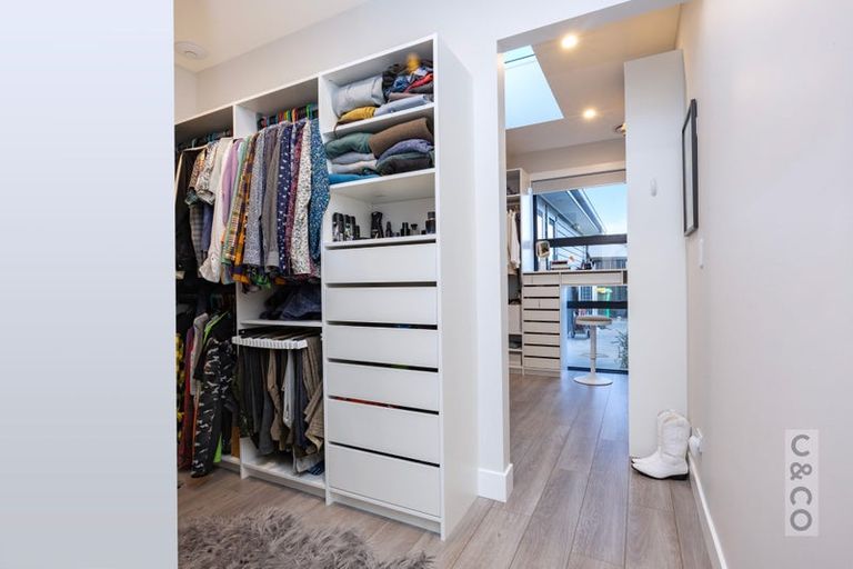 Photo of property in 21 Vogwill Road, Kumeu, 0810