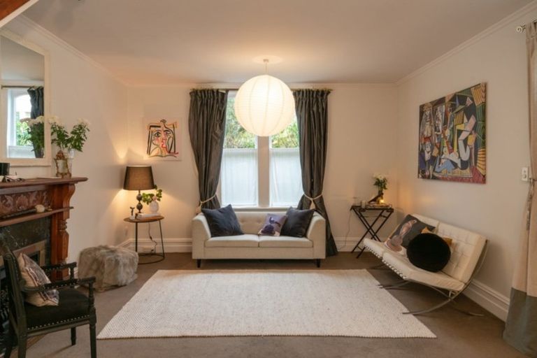 Photo of property in 8 Saint Mary Street, Thorndon, Wellington, 6011