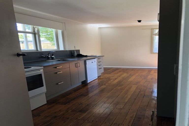 Photo of property in 13 Tasman Street, Havelock North, 4130