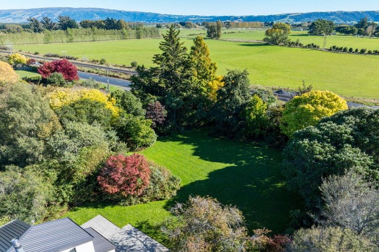 Photo of property in 4 Riccarton Road East, East Taieri, Mosgiel, 9024