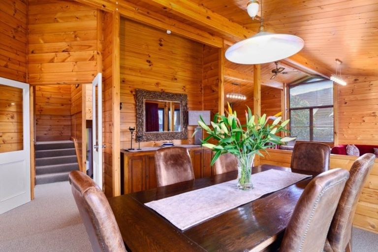 Photo of property in 11 Janet Place, Lynmore, Rotorua, 3010