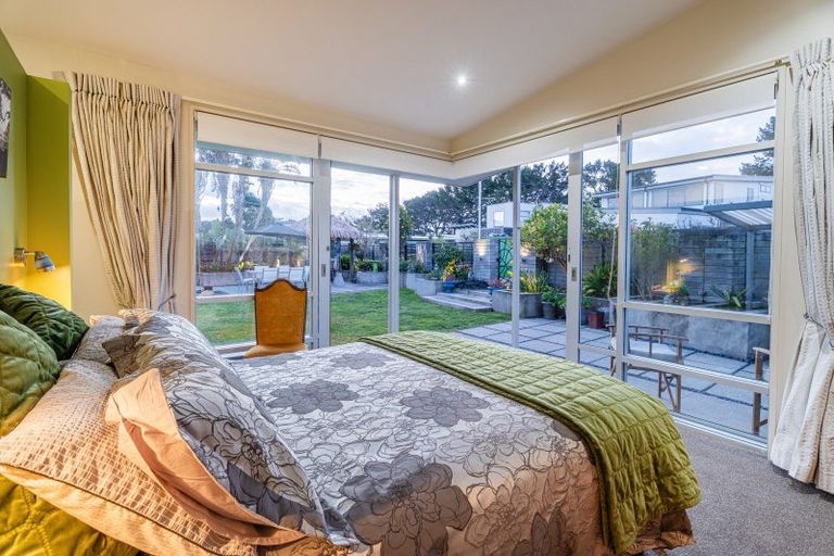 Photo of property in 166 Sands Crescent, Matarangi, Whitianga, 3592