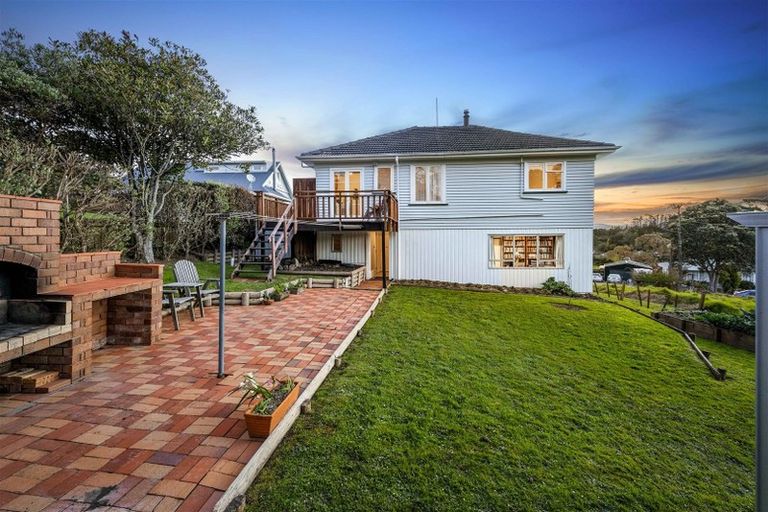 Photo of property in 7 Chamberlain Road, Massey, Auckland, 0614