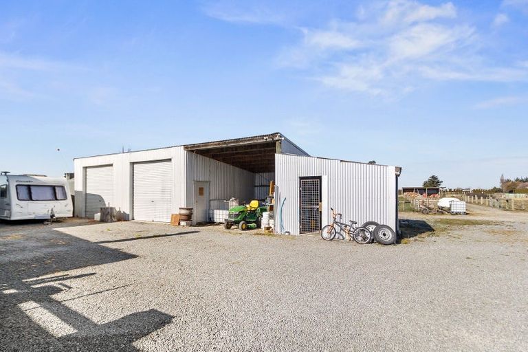 Photo of property in 8 Arowhenua Station Road, Kerrytown, Timaru, 7973