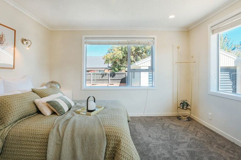 Photo of property in 15 Birkenhead Street, Avonhead, Christchurch, 8042