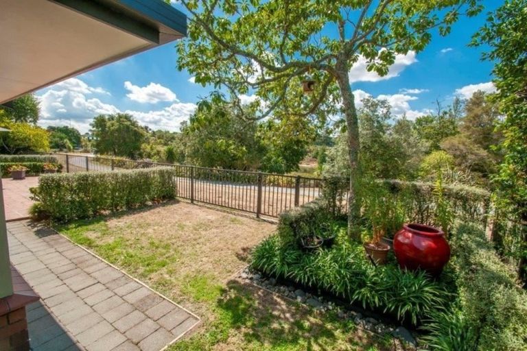 Photo of property in 74 Delamare Road, St Andrews, Hamilton, 3200