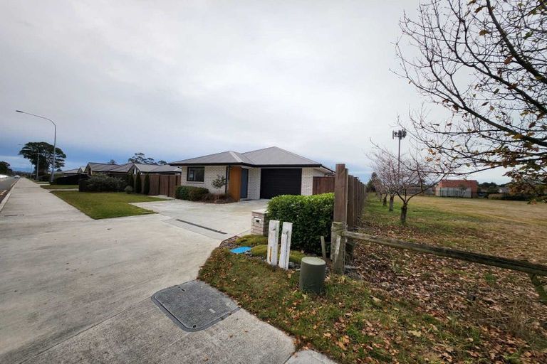 Photo of property in 148 Rangiora Woodend Road, Woodend, 7610